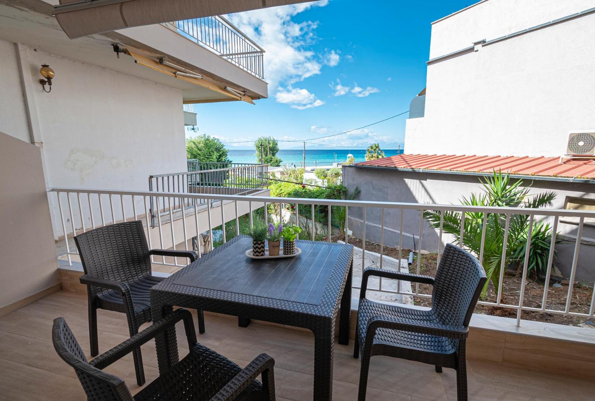Sabbia Apartments Seafront By Rentalspro Services - Nea Moudania Halkidiki Exterior photo